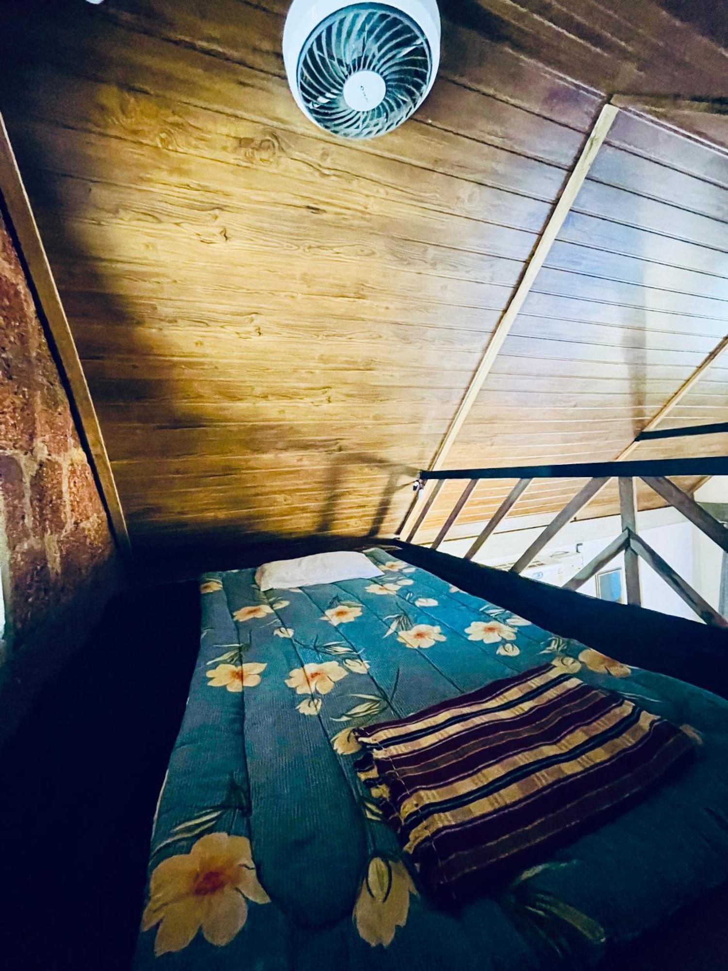Taya Beach Front Gokarna  Exterior foto